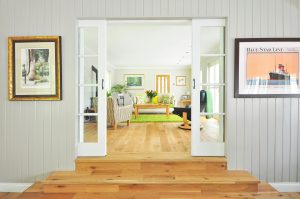 Transforming Small Spaces: Creative Interior Design Hacks for Compact Homes
